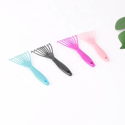 Candy color anti-knot cleaner pet brush rake plastic curling comb cleaning claw hooking claw cleaning paw